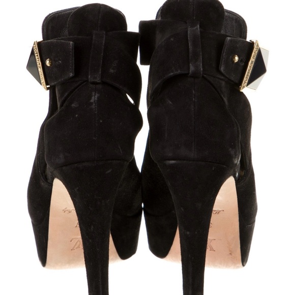 Louis Vhitton Suede Elegant T-strap Black High Heel Ankle Boots - Picture 4 of 6